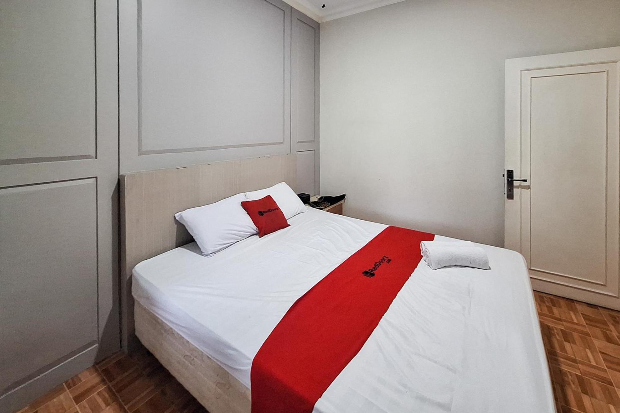 Reddoorz Resort At Tridaya Cisarua Puncak Ngoại thất bức ảnh